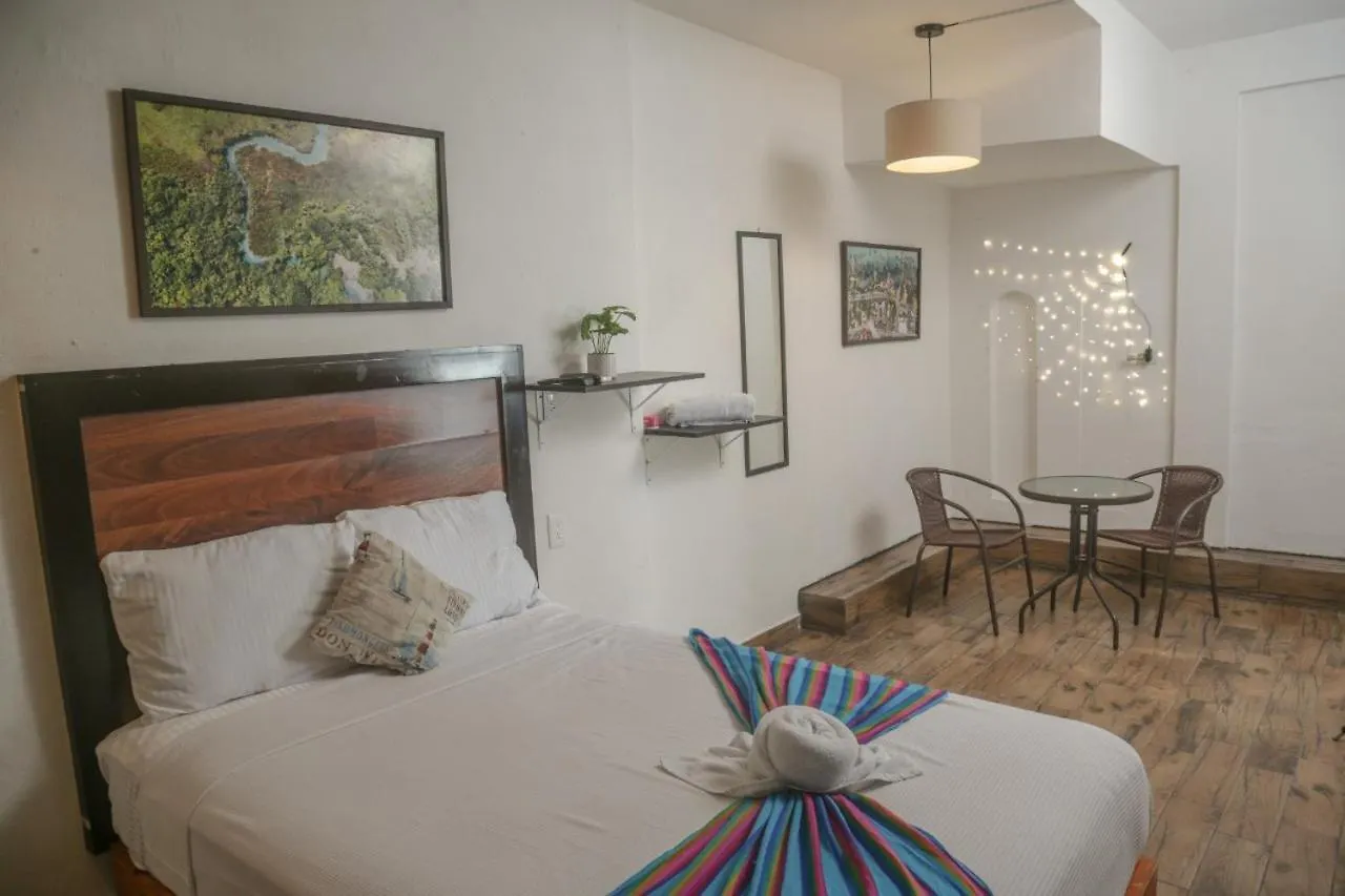 Seven Blue House Village & Lodge Bacalar