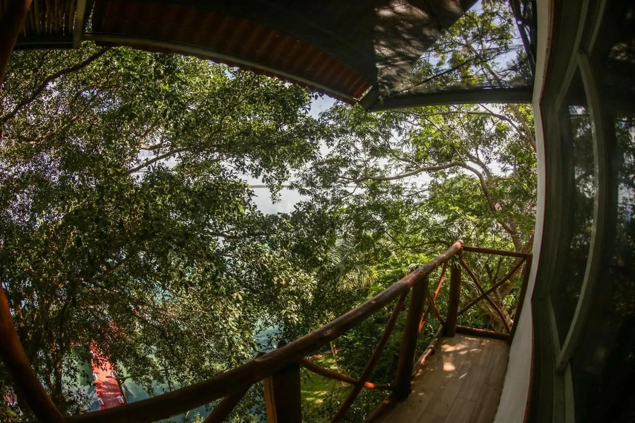 Seven Blue House Village & Lodge Bacalar