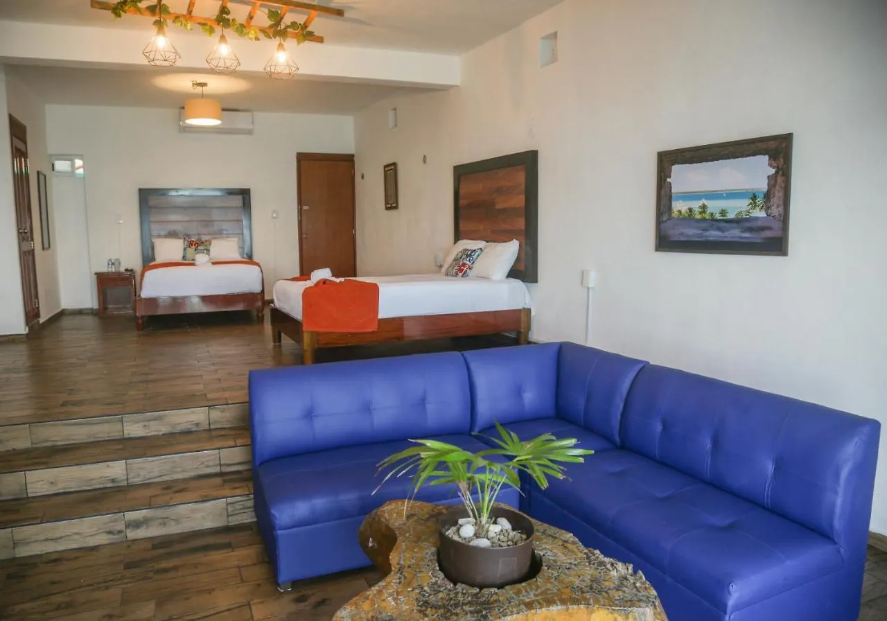 Lodge Seven Blue House Village&Lodge Bacalar Mexico