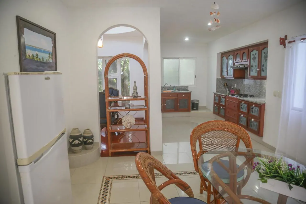 Seven Blue House Village & Lodge Bacalar