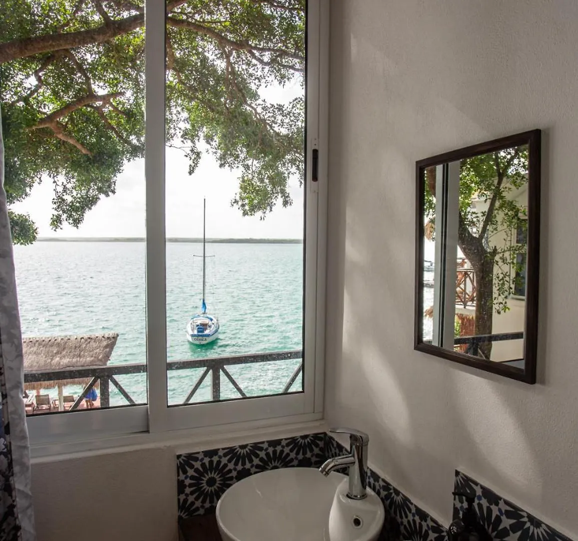 Seven Blue House Village & Lodge Bacalar